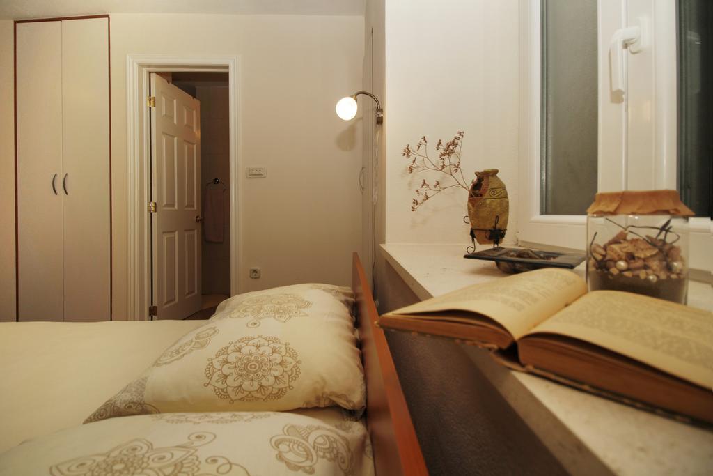 Apartments Caralipeo Макарська Екстер'єр фото